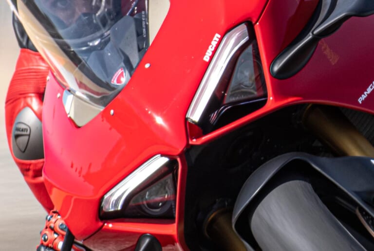バイク用デイライト=DRL装備が日本国内で解禁に|バイク用デイライト=DRL装備が解禁【個性的な”顔”デザインが国内でも楽しめる】