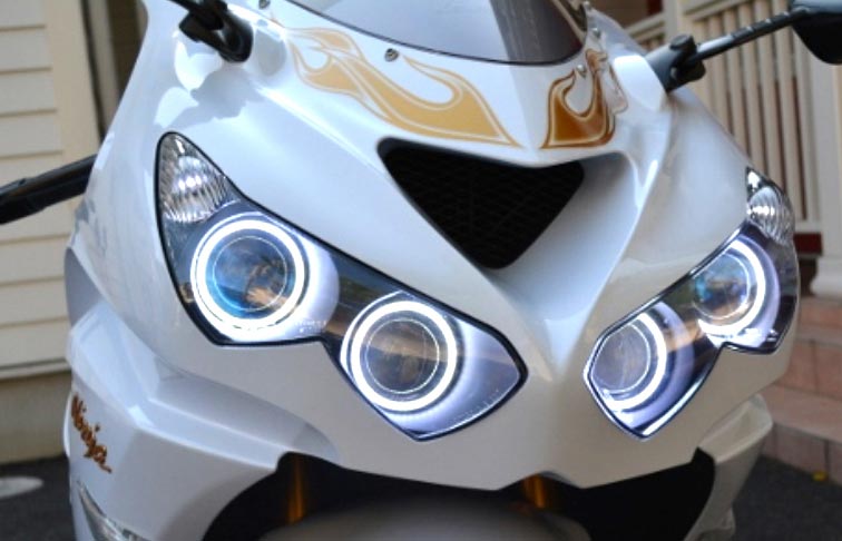 バイク用デイライト=DRL装備が日本国内で解禁に|バイク用デイライト=DRL装備が解禁【個性的な”顔”デザインが国内でも楽しめる】