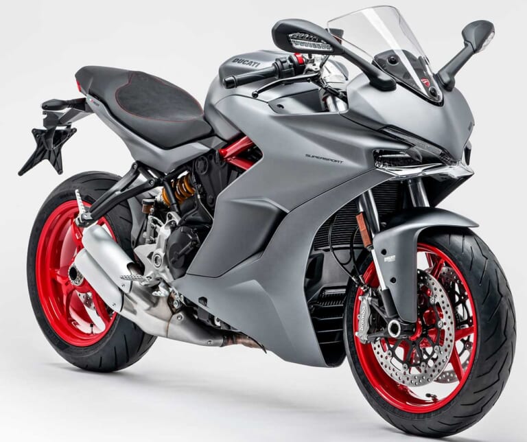 ドゥカティ スーパースポーツ|バイク用デイライト=DRL装備解禁【ドゥカティ|鮮烈アイブロウがシンボル】