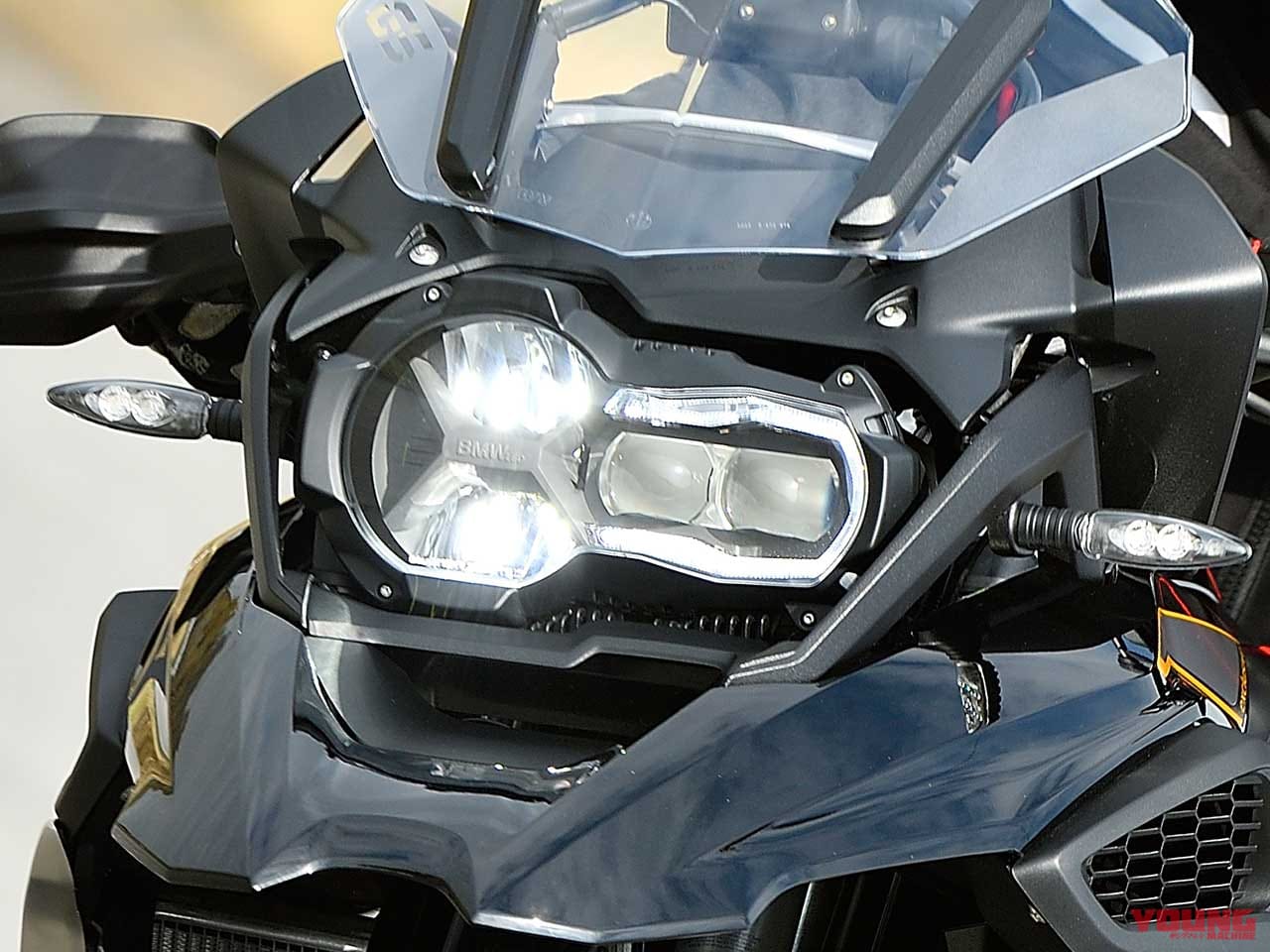 バイク用デイライト Drl装備解禁 Bmw キャラに合わせて多種多彩な展開 Webヤングマシン 最新バイク情報 バイク用デイライト Drl装備解禁 Bmw キャラに合わせて多種多彩な展開 Webヤングマシン 最新バイク情報