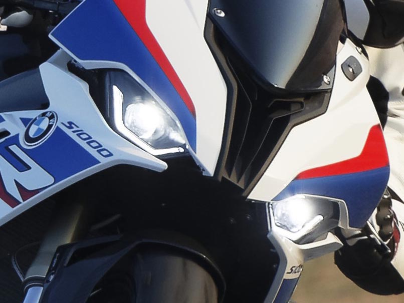 |バイク用デイライト=DRL装備解禁【BMW|キャラに合わせて多種多彩な展開】