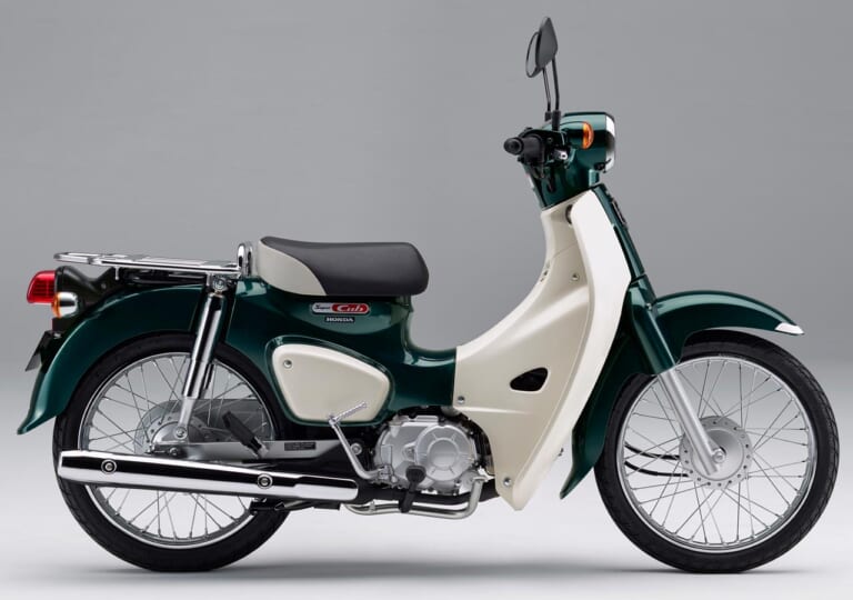 ホンダ スーパーカブ110|岡崎静夏のスーパーカブ110 『天気の子』試乗インプレ【前編|オシャレに乗れるカブ】