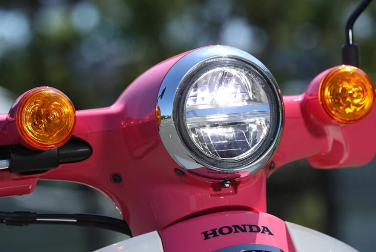 岡崎静夏のスーパーカブ110 『天気の子』試乗インプレッション|岡崎静夏のスーパーカブ110 『天気の子』試乗インプレ【後編|思い通りに操れるのが魅力】