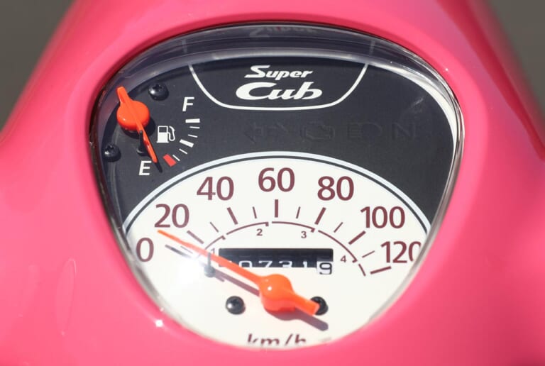 岡崎静夏のスーパーカブ110 『天気の子』試乗インプレッション|岡崎静夏のスーパーカブ110 『天気の子』試乗インプレ【後編|思い通りに操れるのが魅力】