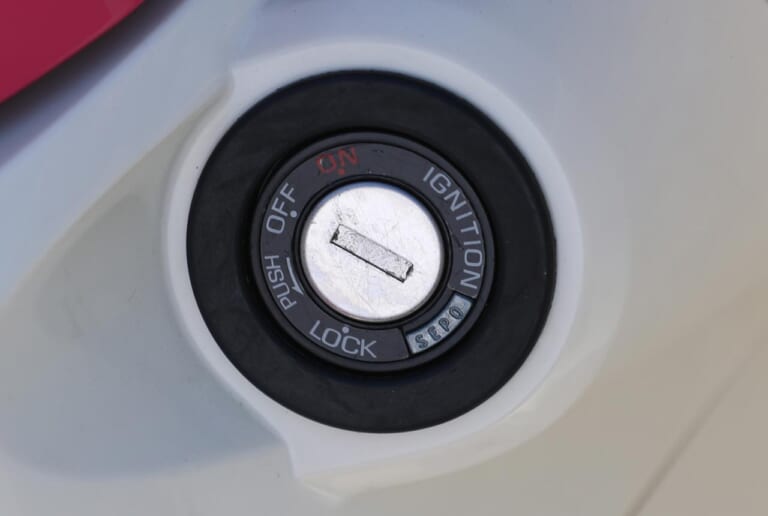 岡崎静夏のスーパーカブ110 『天気の子』試乗インプレッション|岡崎静夏のスーパーカブ110 『天気の子』試乗インプレ【後編|思い通りに操れるのが魅力】