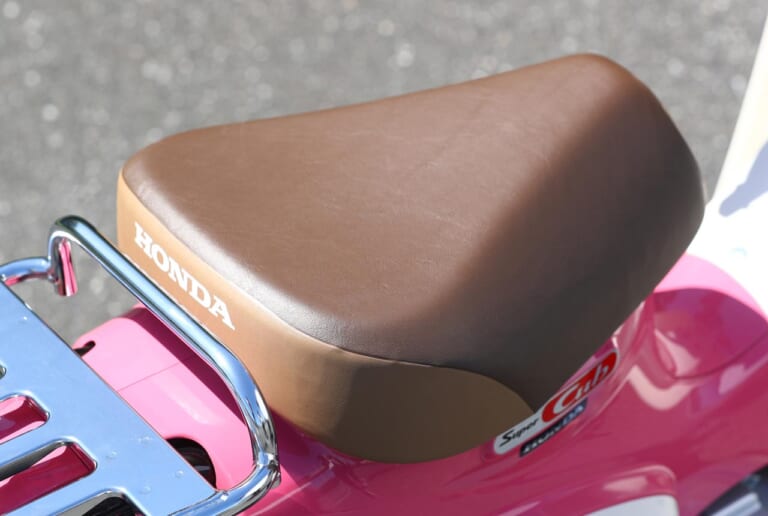 岡崎静夏のスーパーカブ110 『天気の子』試乗インプレッション|岡崎静夏のスーパーカブ110 『天気の子』試乗インプレ【後編|思い通りに操れるのが魅力】