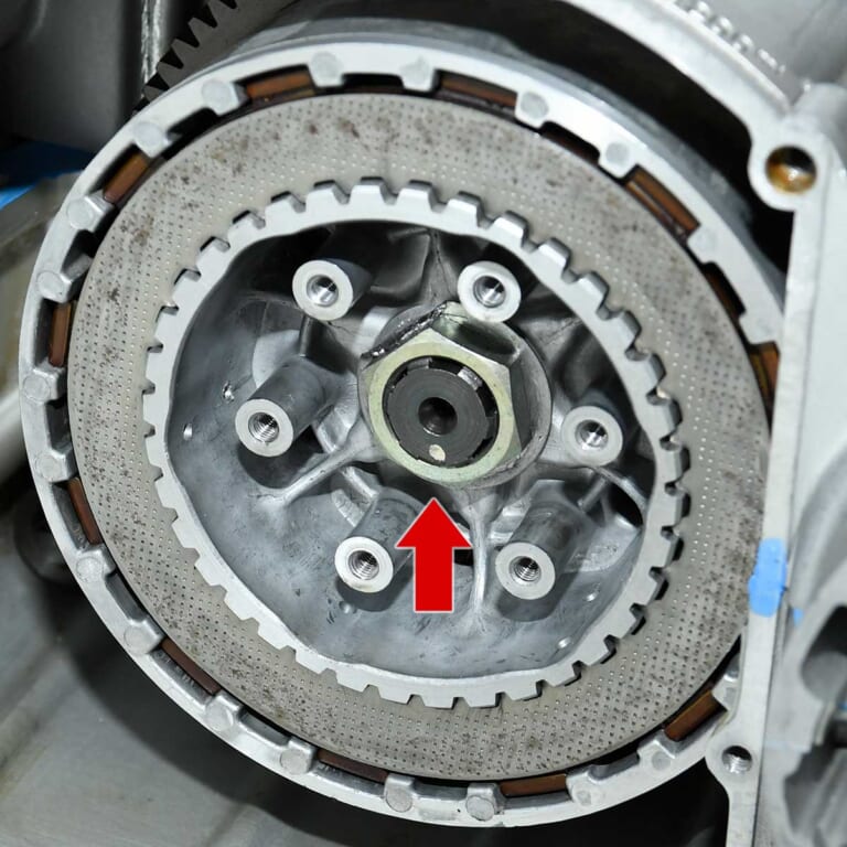 スズキGSX1100Sカタナ完調術〈プロに学ぶ'80s神名車メンテナンス〉|プロに学ぶスズキGSX1100Sカタナ完調術#2〈ウィークポイント解説〉