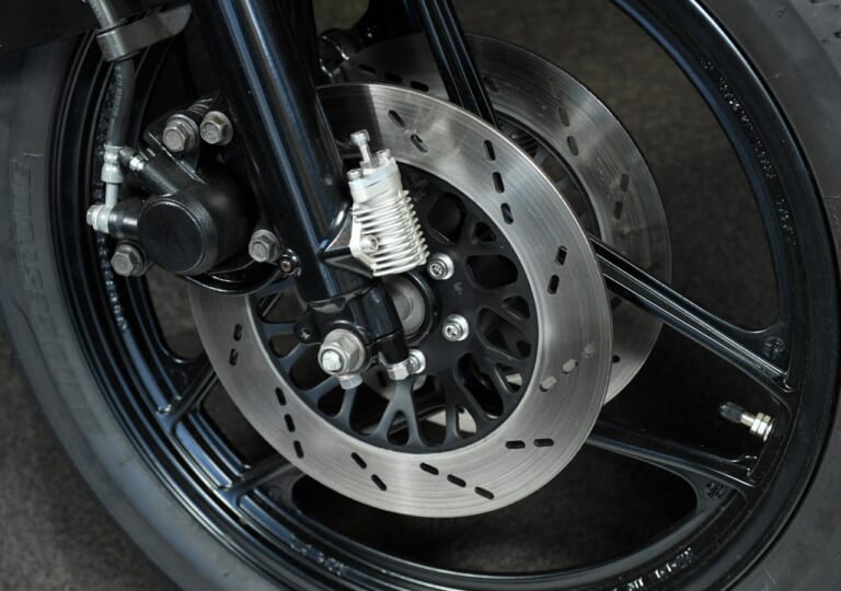 スズキGSX1100Sカタナ完調術〈プロに学ぶ'80s神名車メンテナンス〉|プロに学ぶスズキGSX1100Sカタナ完調術#2〈ウィークポイント解説〉