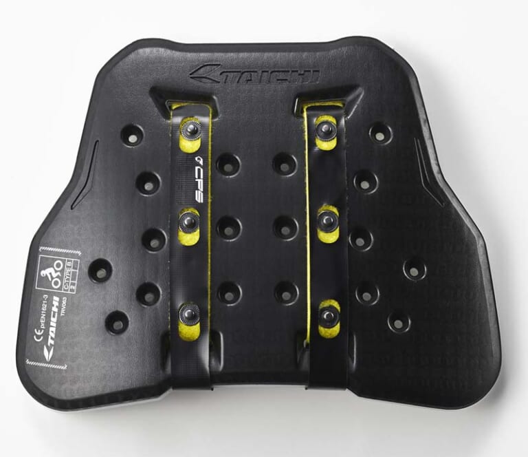 命を守る「胸部プロテクター」の選び方|バイク事故 死因の53.5%は胸腹部……命を守る「胸部プロテクター」の選び方