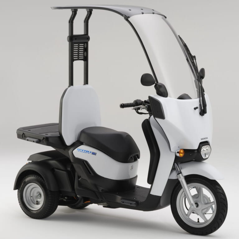 ホンダ ジャイロキャノピーe:|2021新車バイクラインナップ|電動バイク|電動バイク2021新車ラインナップ〈日本車〉イービーノ/ジャイロe:/ベンリィe: etc.