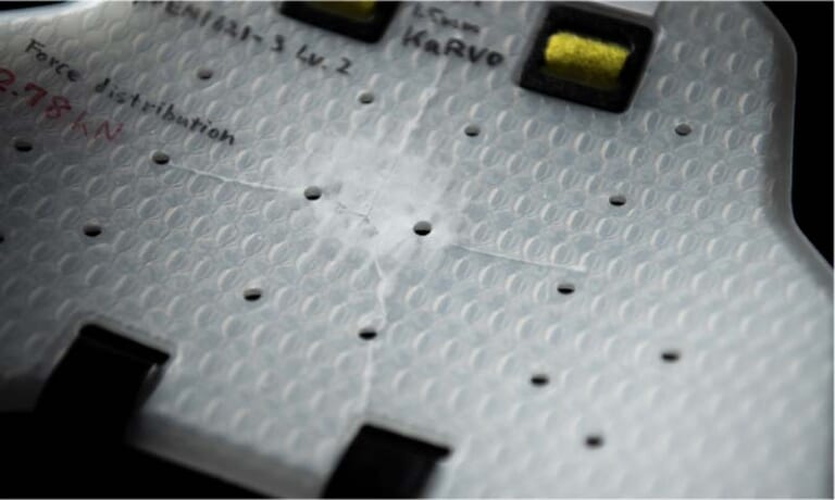 命を守る「胸部プロテクター」の選び方|バイク事故 死因の53.5%は胸腹部……命を守る「胸部プロテクター」の選び方