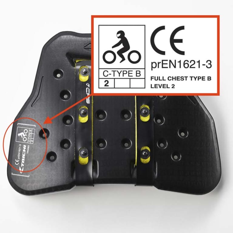 命を守る「胸部プロテクター」の選び方|バイク事故 死因の53.5%は胸腹部……命を守る「胸部プロテクター」の選び方