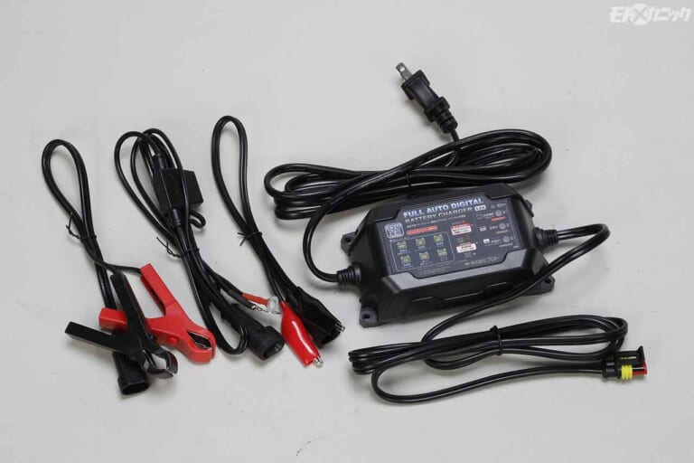 フルオートデジタルバッテリーチャージャー|プロト|バッテリーの状態を監視しながら自動充電。維持充電機能付き充電器で長期保管も安心