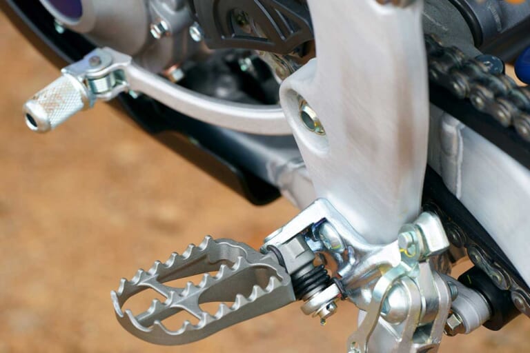 渡辺学の'21ヤマハYZ450FX試乗インプレッション|渡辺学の’21ヤマハYZ450FX試乗インプレ【エンジン特性をアプリでセッティング】