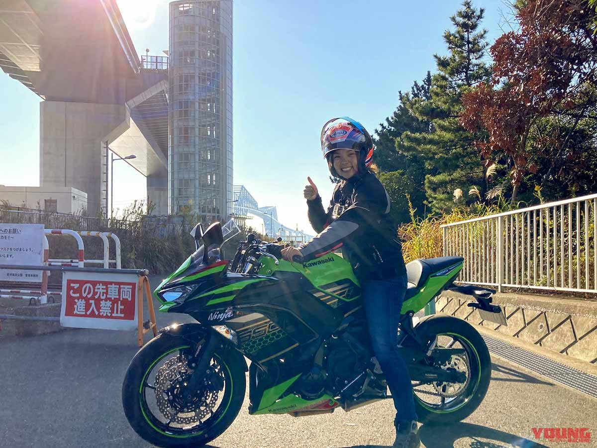 カワサキプラザで手軽にバイクレンタル バイクタレント岸田彩美が実際に借りてみた Webヤングマシン 最新バイク情報 カワサキプラザで手軽にバイクレンタル バイクタレント岸田彩美が実際に借りてみた Webヤングマシン 最新バイク情報