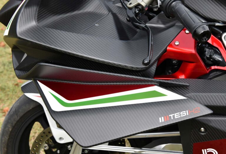 ビモータ テージH2|ビモータ テージH2試乗インプレッション前編【30年前のハブセンターステアリング革命復活】