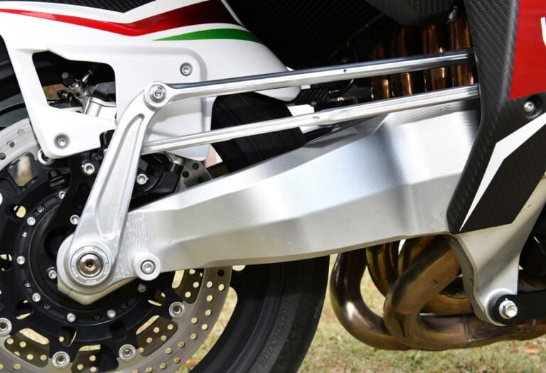 ビモータ テージH2|ビモータ テージH2試乗インプレッション前編【30年前のハブセンターステアリング革命復活】