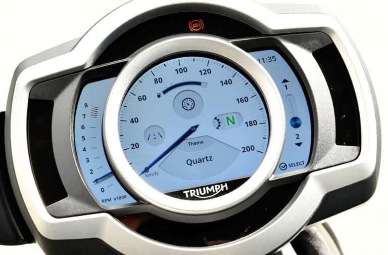 トライアンフ スクランブラー1200XEインプレッション|トライアンフ スクランブラー1200XEインプレ【コレに乗れば007になれるかも!?】