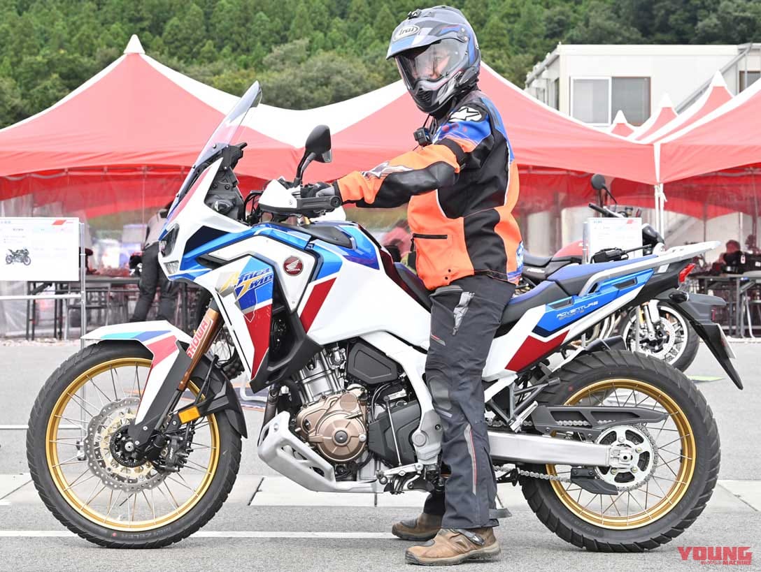 |ショーワ電子制御サスペンション・イーラ ハイトフレックス体験【停車寸前に車高が下がる】