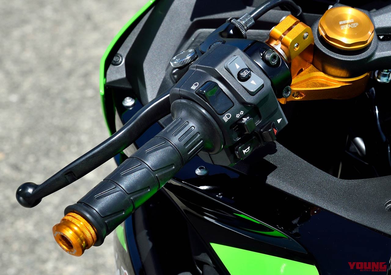 |ニンジャZX-25R用カスタムパーツ:サーキットファンのイチ推しブランド〈ベビーフェイス〉