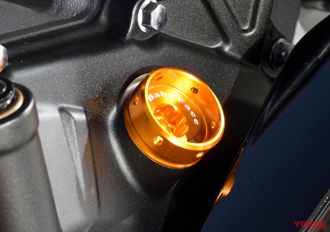 ベビーフェイス ニンジャZX-25R用オイルフィラーキャップ|ニンジャZX-25R用カスタムパーツ:サーキットファンのイチ推しブランド〈ベビーフェイス〉