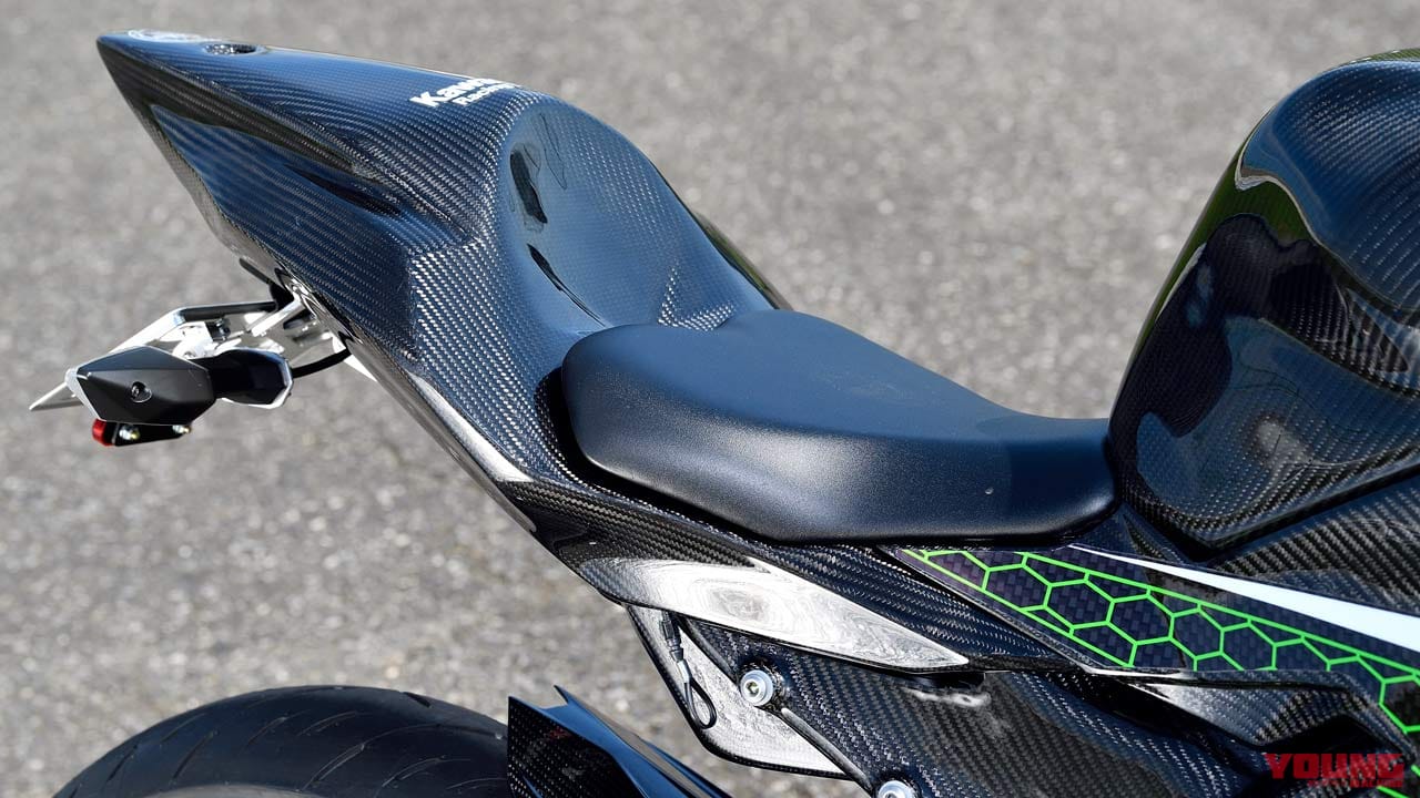 |ニンジャZX-25Rカスタム:エーテック×スナイパー【カーボン外装&ビレットパーツ】