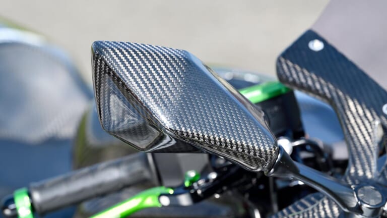 ニンジャZX-25Rカスタム:エーテック|ニンジャZX-25Rカスタム:エーテック×スナイパー【カーボン外装&ビレットパーツ】