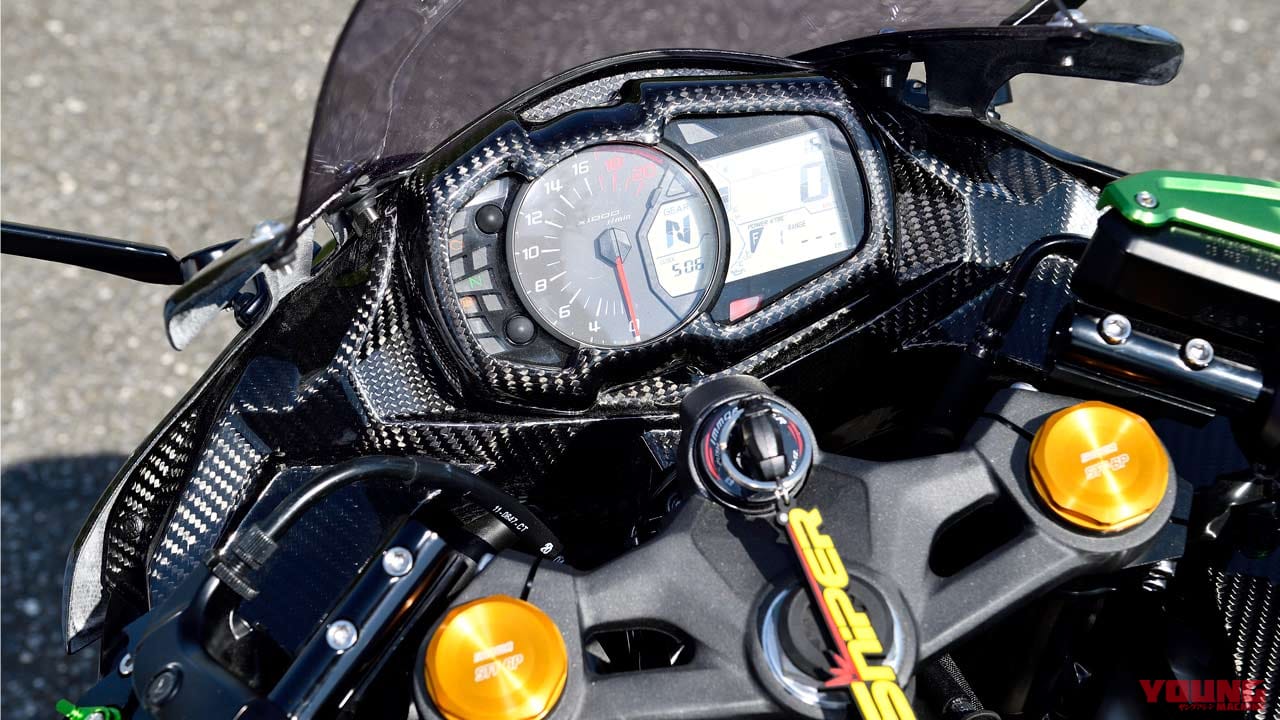 |ニンジャZX-25Rカスタム:エーテック×スナイパー【カーボン外装&ビレットパーツ】