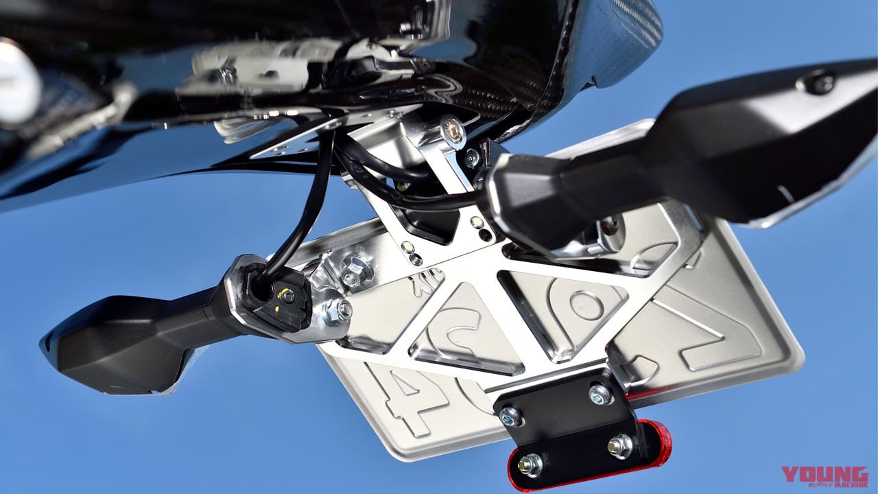 |ニンジャZX-25Rカスタム:エーテック×スナイパー【カーボン外装&ビレットパーツ】