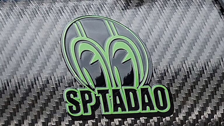 ケイズスタイル×SP忠男|ニンジャZX-25Rカスタム最前線〈ケイズスタイル|エッチングファクトリーetc.〉