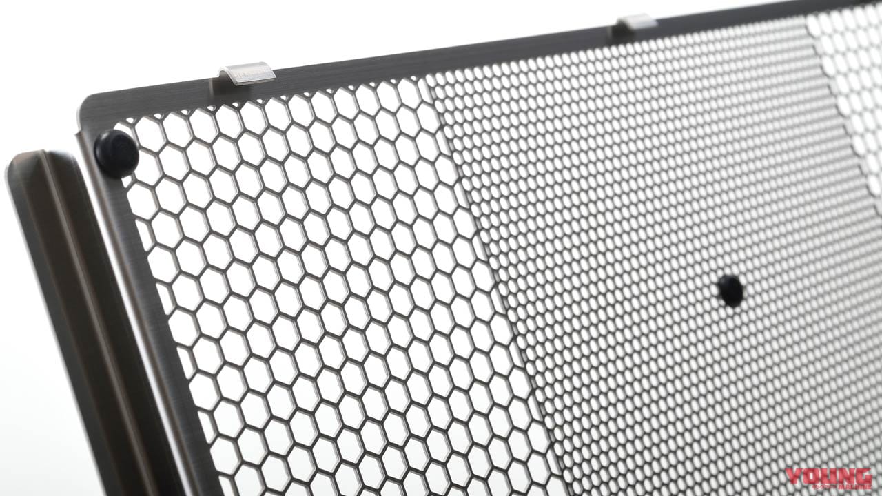 エッチングファクトリー ニンジャZX-25R用ラジエターコアガード|ニンジャZX-25Rカスタム最前線〈ケイズスタイル|エッチングファクトリーetc.〉