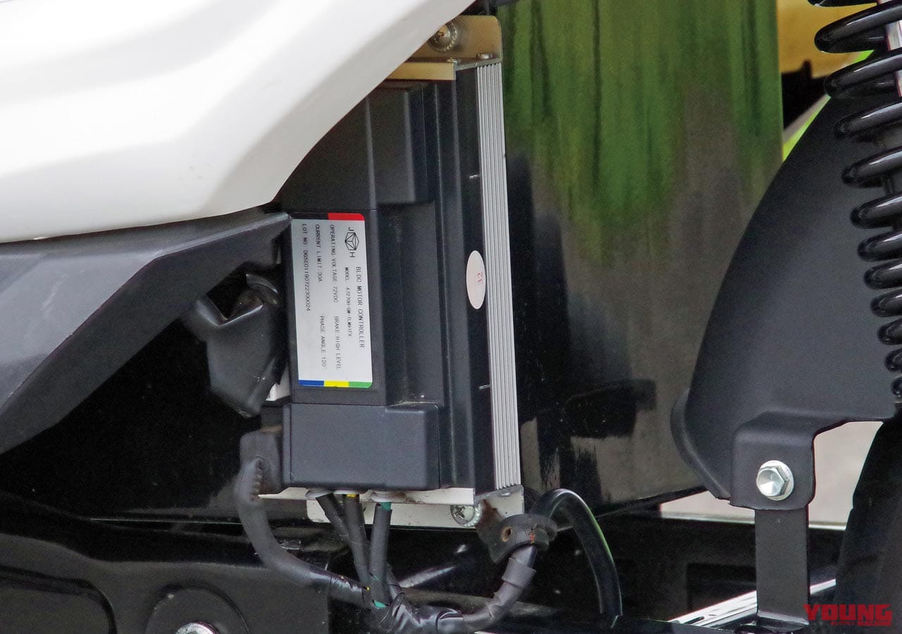 |ビジネス電動バイク「Eミニモ バトラ201」試乗インプレ【シンプルに徹した40万円台】