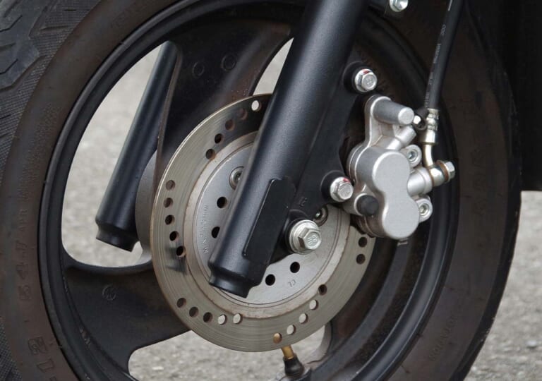 ビジネス電動バイク「Eミニモ バトラ201」試乗インプレッション|ビジネス電動バイク「Eミニモ バトラ201」試乗インプレ【シンプルに徹した40万円台】