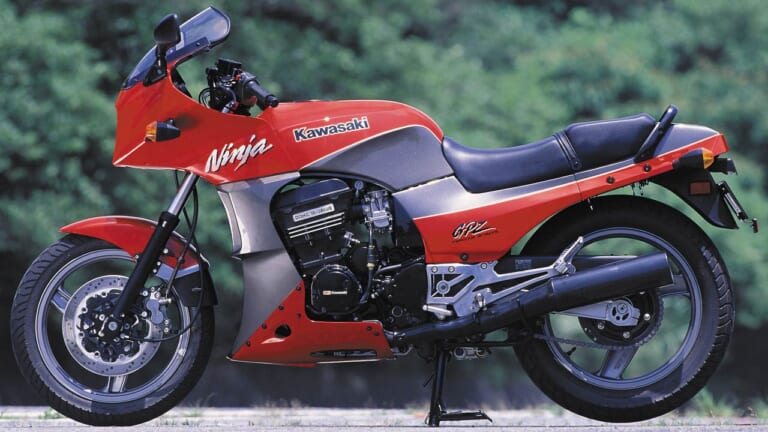 プロに学ぶカワサキGPZ900R完調術〈純正部品が揃ううちに全面的なリフレッシュを〉