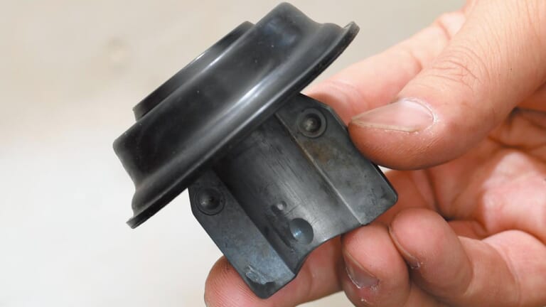 プロに学ぶカワサキGPZ900R完調術【ウィークポイント解説】|プロに学ぶカワサキGPZ900R完調術#2【ウィークポイント解説|対処法は確立済み】