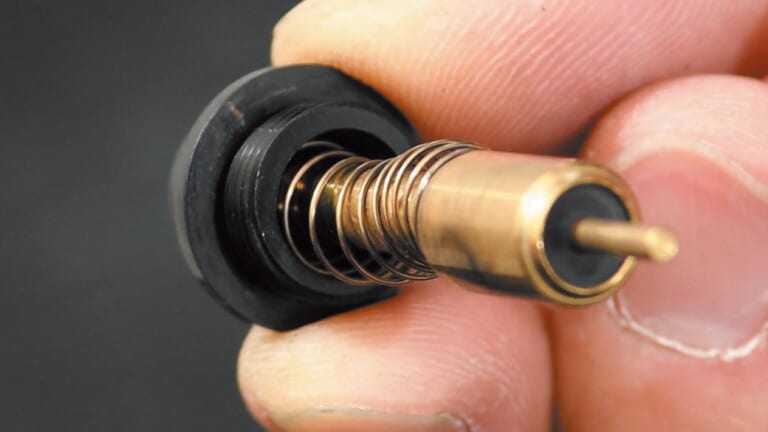 プロに学ぶカワサキGPZ900R完調術【ウィークポイント解説】|プロに学ぶカワサキGPZ900R完調術#2【ウィークポイント解説|対処法は確立済み】