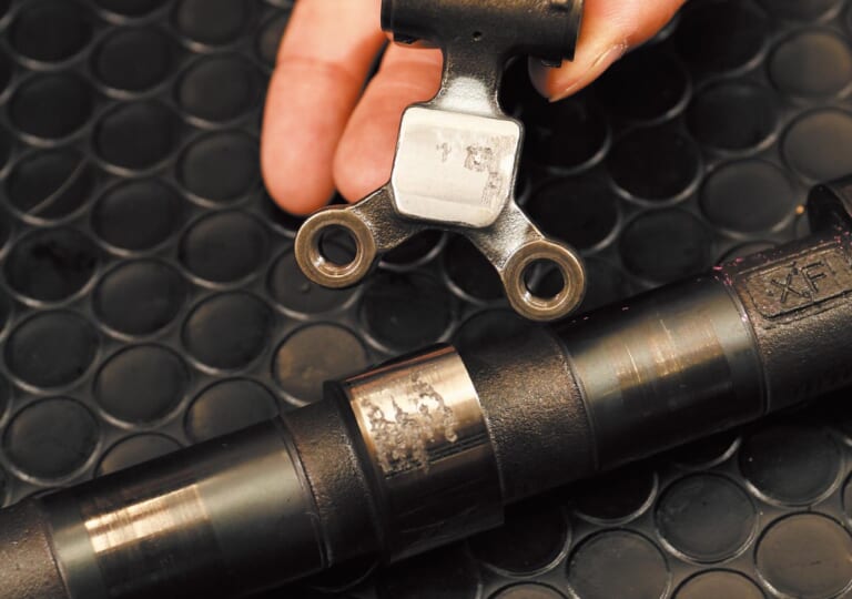 プロに学ぶカワサキGPZ900R完調術【ウィークポイント解説】|プロに学ぶカワサキGPZ900R完調術#2【ウィークポイント解説|対処法は確立済み】