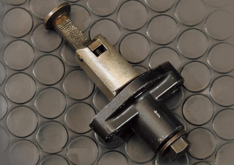 プロに学ぶカワサキGPZ900R完調術【ウィークポイント解説】|プロに学ぶカワサキGPZ900R完調術#2【ウィークポイント解説|対処法は確立済み】