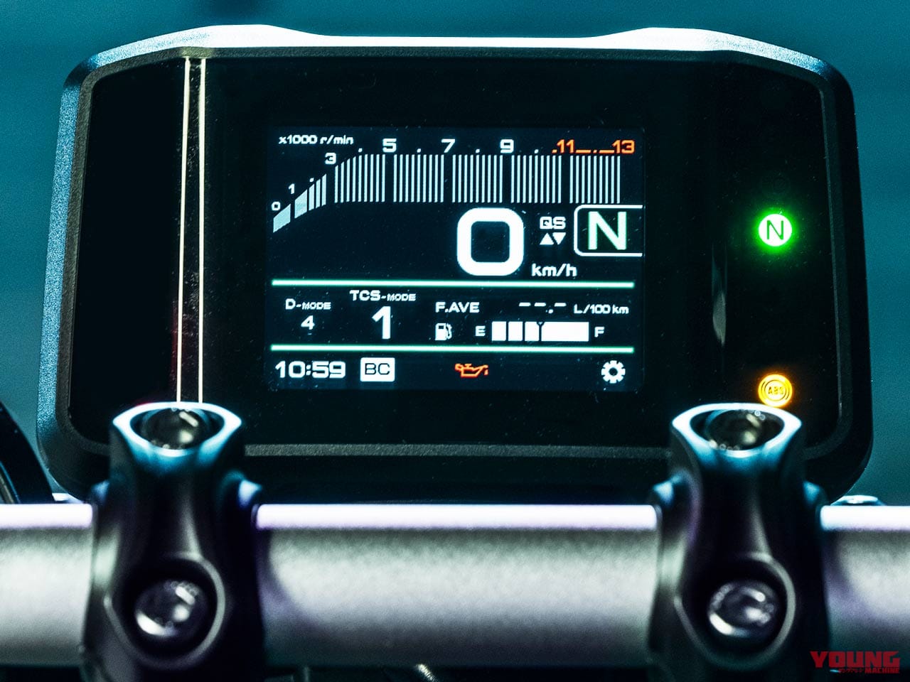 |新型ヤマハMT-09は排気量アップ×軽量化×最新電脳【モノアイルックでフルチェン決行】