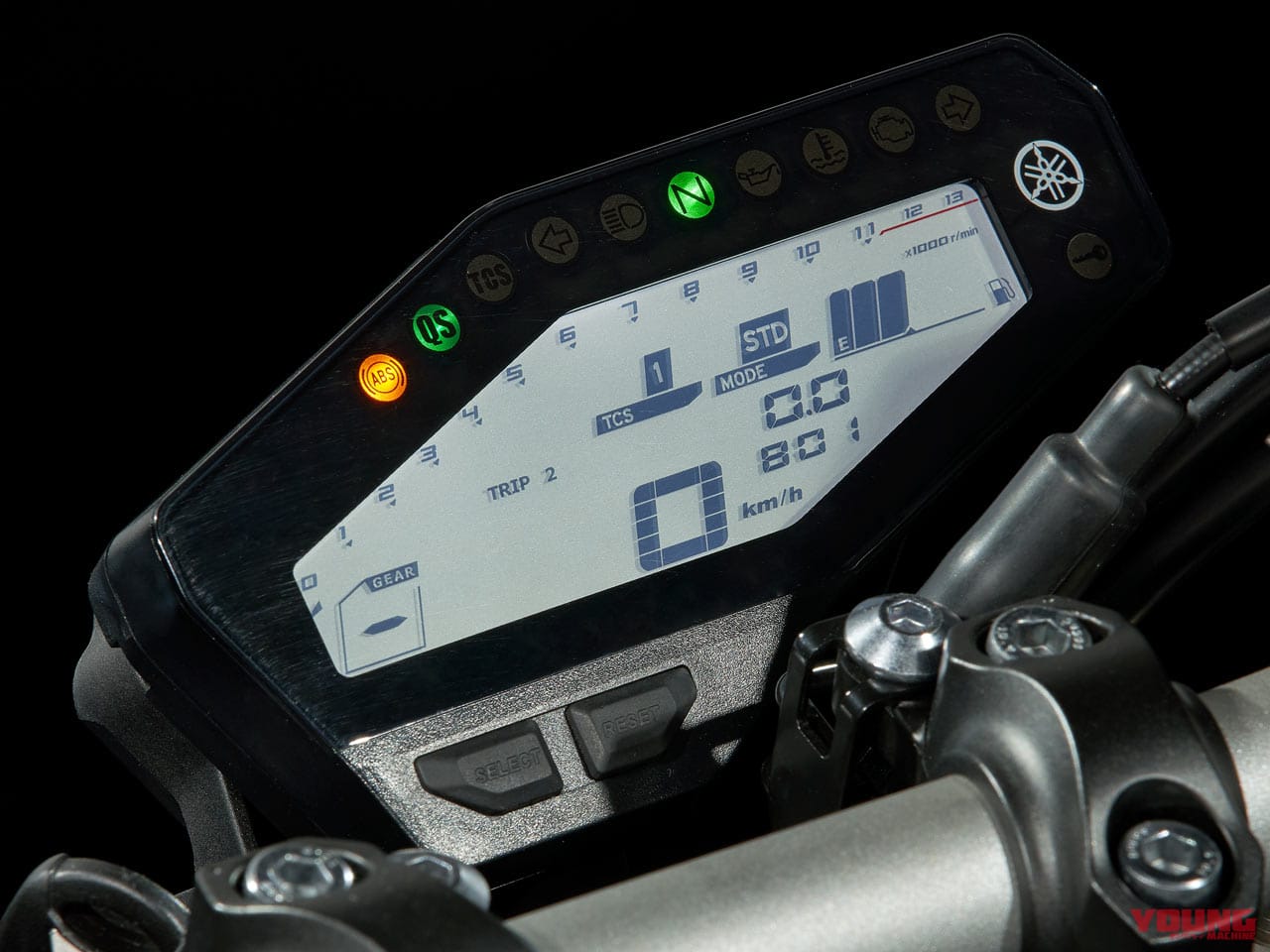 |新型ヤマハMT-09は排気量アップ×軽量化×最新電脳【モノアイルックでフルチェン決行】