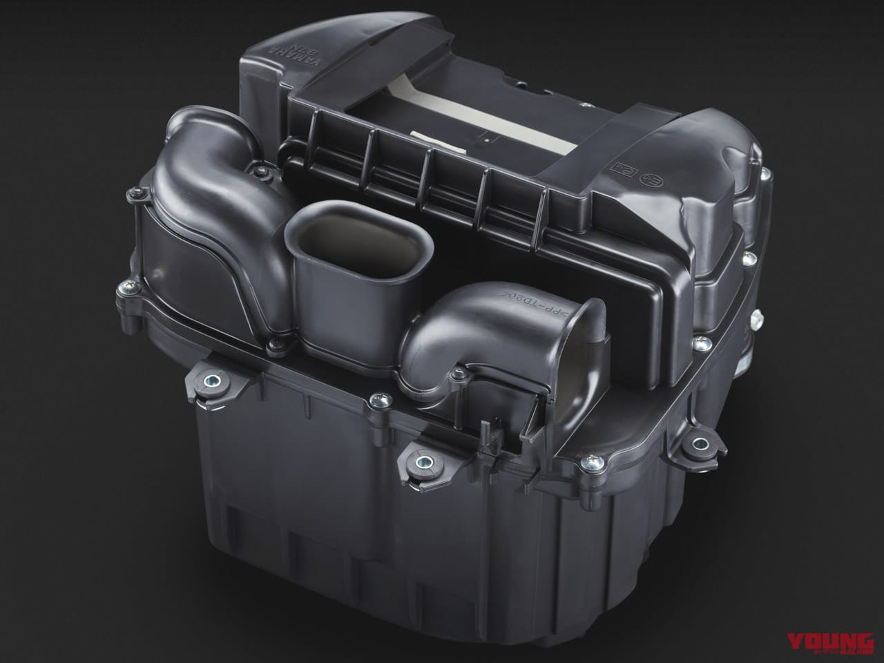 |新型ヤマハMT-09は排気量アップ×軽量化×最新電脳【モノアイルックでフルチェン決行】