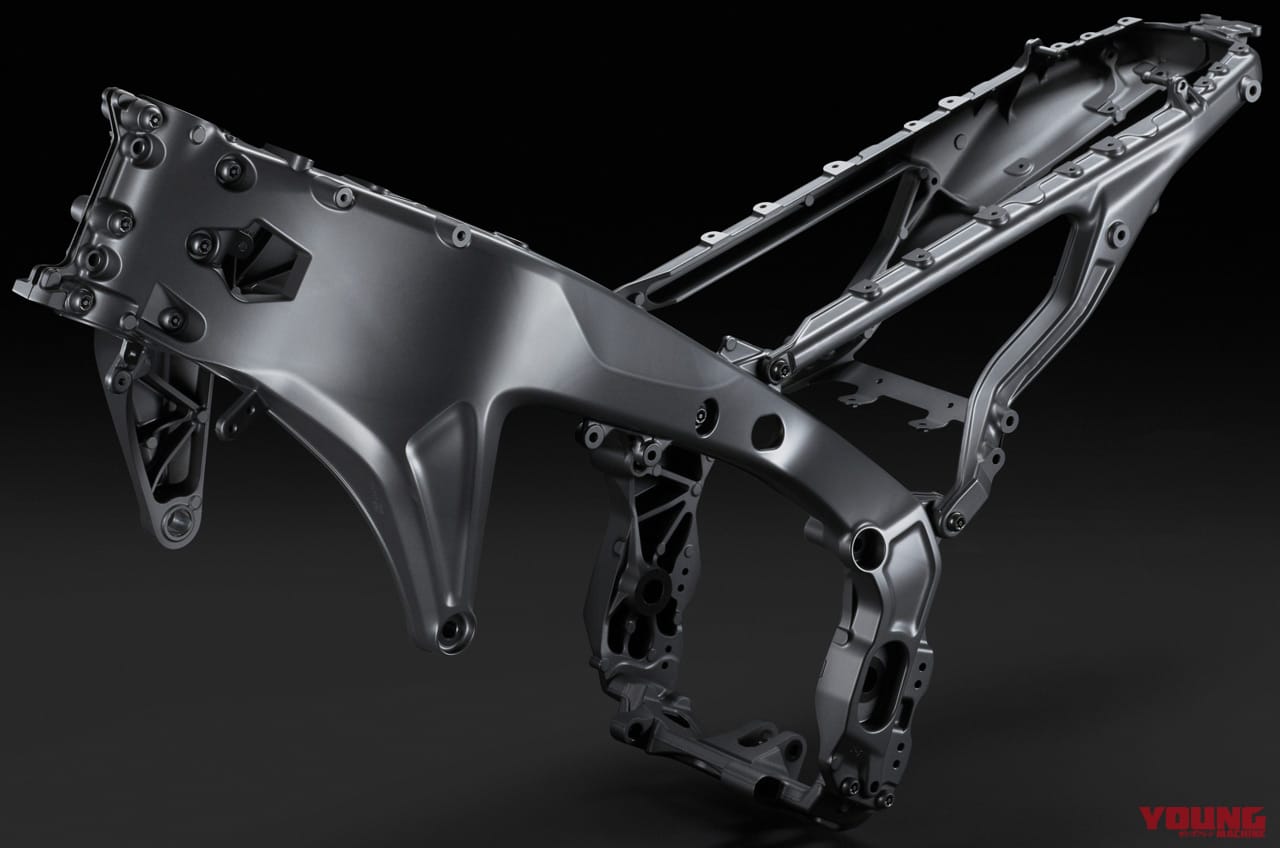 |新型ヤマハMT-09は排気量アップ×軽量化×最新電脳【モノアイルックでフルチェン決行】