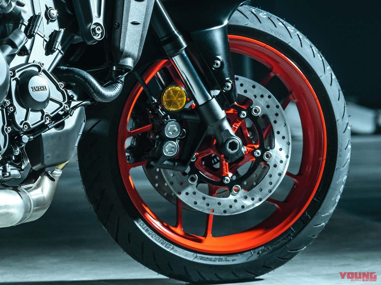|新型ヤマハMT-09は排気量アップ×軽量化×最新電脳【モノアイルックでフルチェン決行】