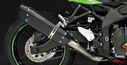 トリックスター IKAZUCHIマフラー|続々リリース!ニンジャZX-25R用新作パーツセレクション〈×6ブランド〉