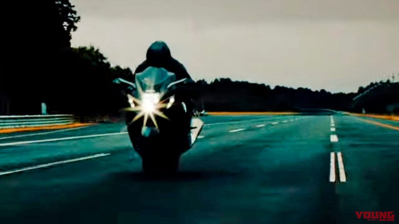 |新型ハヤブサ見参!! LED顔に電子制御も満載で間もなく登場、2月5日を待て!