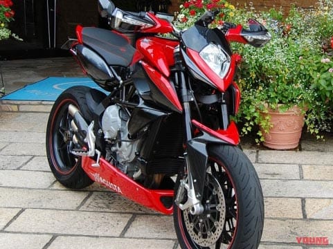 ヤングマシンメンバーズ愛車インプレッション〈MVアグスタ リヴァーレ800〉|ヤングマシンメンバーズ愛車インプレッション〈MVアグスタ リヴァーレ800〉