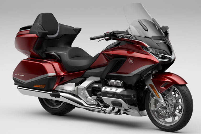 ホンダ ゴールドウイングツアー|ホンダ新型「ゴールドウイング」登場! トランクスペース拡大&オーディオ進化ほか【2/25発売】