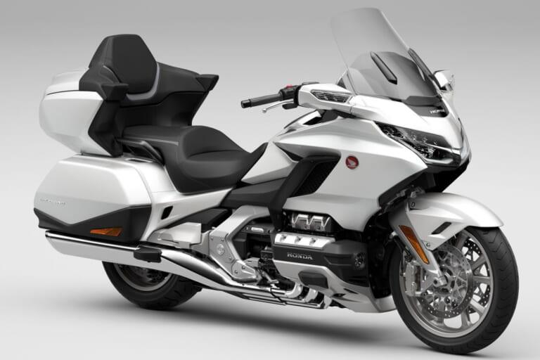 ホンダ ゴールドウイングツアー|ホンダ新型「ゴールドウイング」登場! トランクスペース拡大&オーディオ進化ほか【2/25発売】