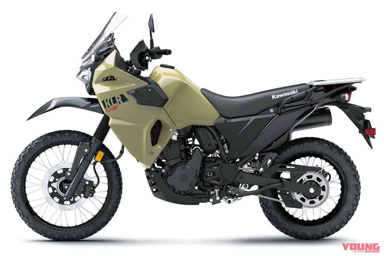 カワサキ KLR650|13年ぶりのモデルチェンジ! カワサキ「KLR650」“アドベンチャー”と“トラベラー”も展開