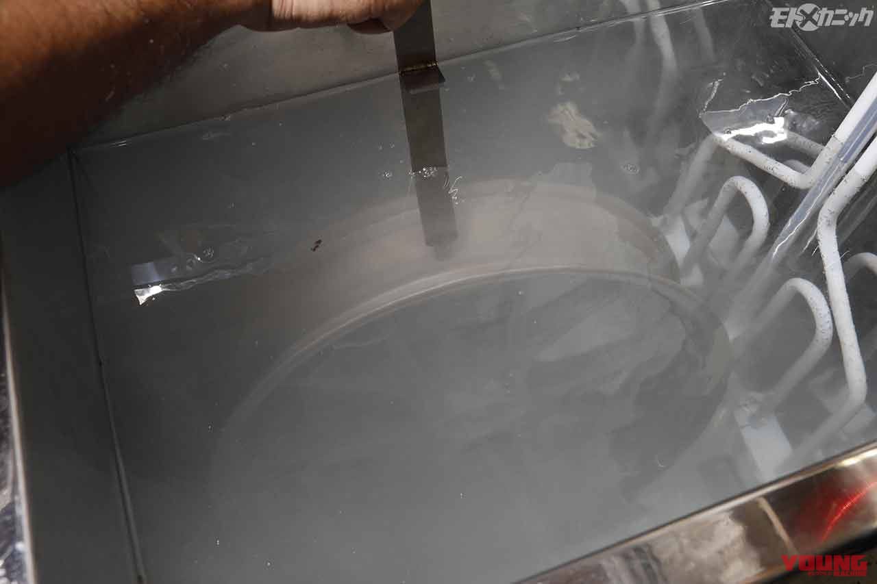 |酸化腐食しやすいマグネシウムホイールの再生術「マグリコート」で最善の下処理〈カーベック〉